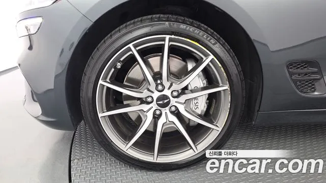 Genesis G70 Новый G70 Бензин 2.5T 4WD — Фото автомобиля 3
