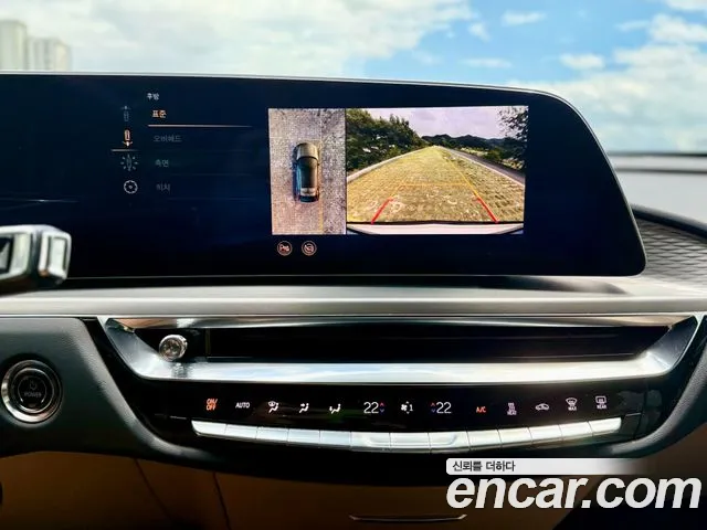 Cadillac Lyriq Lyriq Sport — Фото автомобиля 18