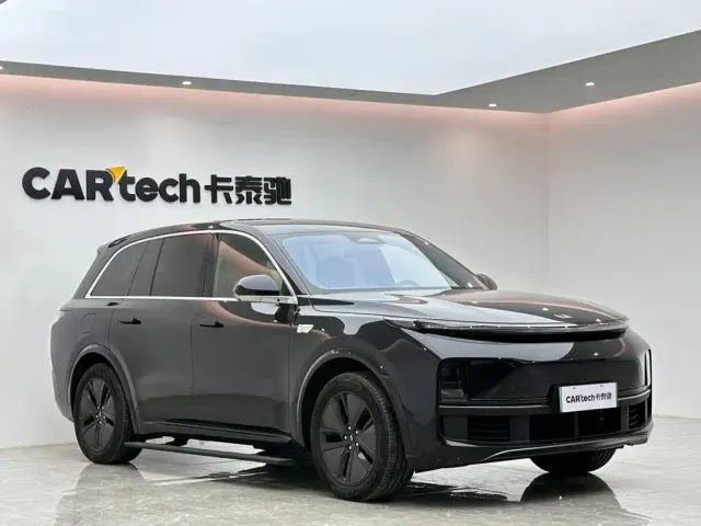 Li Auto L8 — Фото автомобиля 6