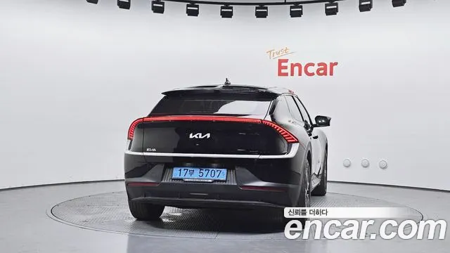 Kia EV6 — Фото автомобиля 4