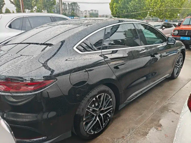 BYD Han — Фото автомобиля 8