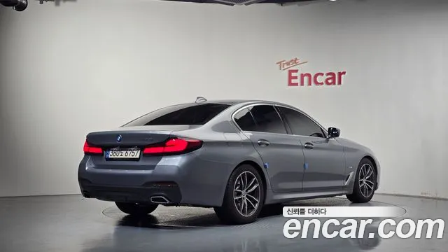 BMW 5 Series G30 — Фото автомобиля 4