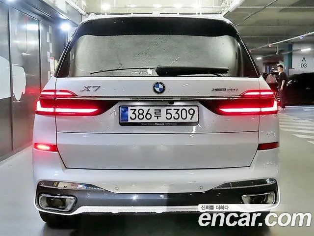 BMW X7 — Фото автомобиля 5