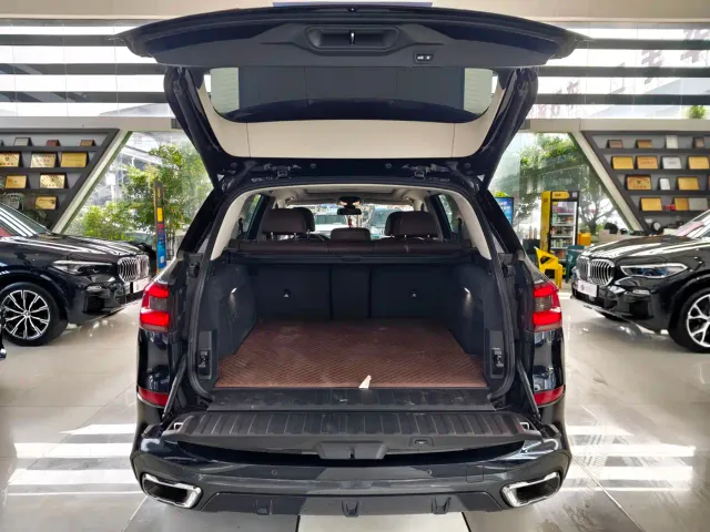 BMW X5 — Фото автомобиля 14
