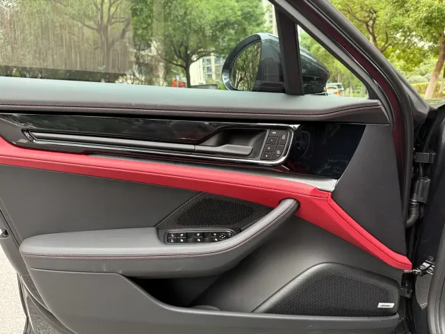 Porsche Panamera — Фото автомобиля 14