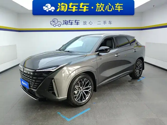 Фотография автомобиля — Changan UNI-Z