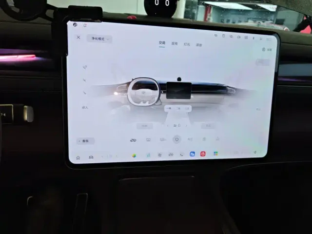 NIO NIO ES8 2025 Base Model — Фото автомобиля 12