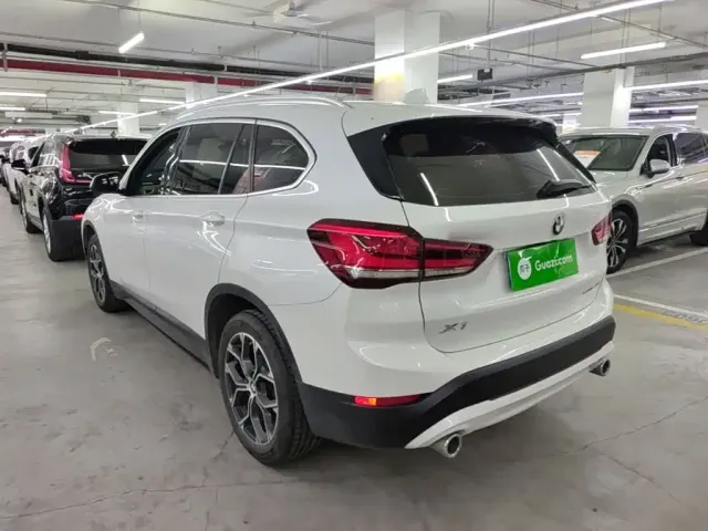 BMW X1 — Фото автомобиля 4