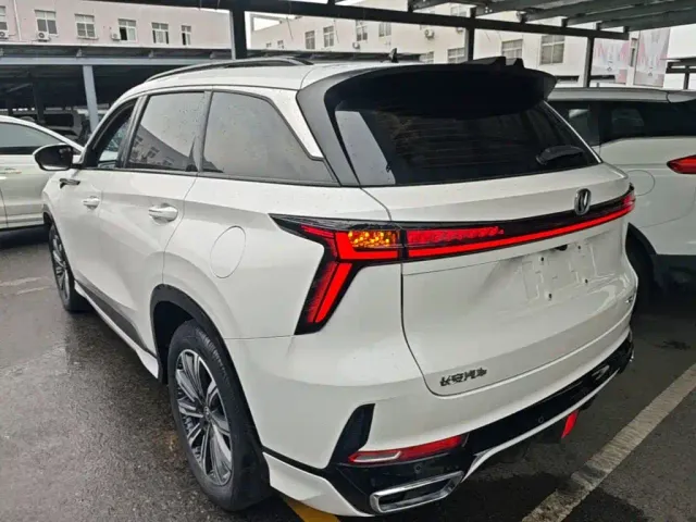 Changan CS75 Plus — Фото автомобиля 4