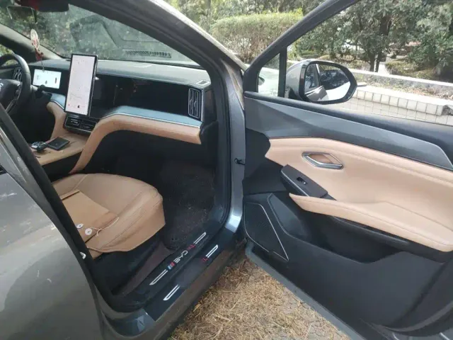 BYD Song L DM-i — Фото автомобиля 19