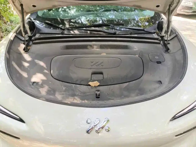 IM Motors LS6 — Фото автомобиля 3