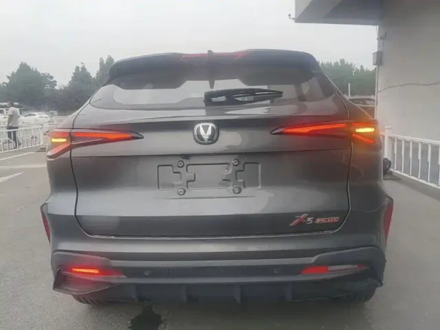 Changan X5 Plus — Фото автомобиля 5