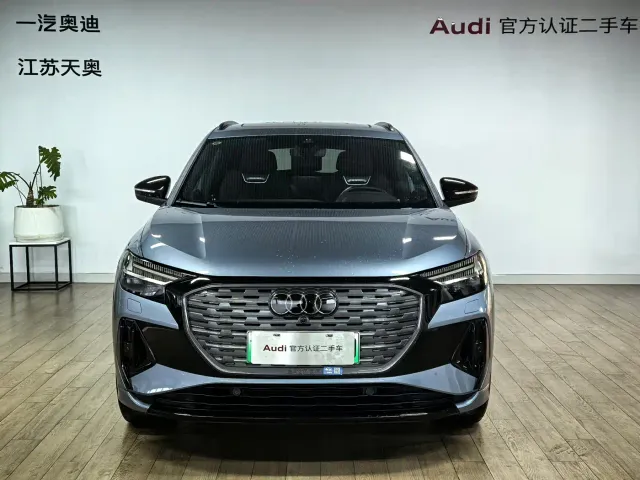 Audi Q4 e-tron — Фото автомобиля 2