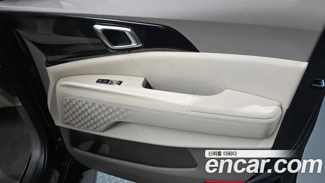 Kia Carnival — Фото автомобиля 13