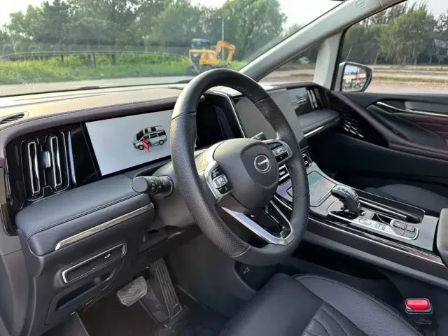 GAC Trumpchi M8 — Фото автомобиля 15