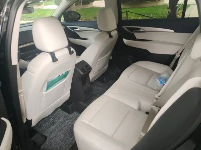 Buick Envision Plus — Фото автомобиля 11