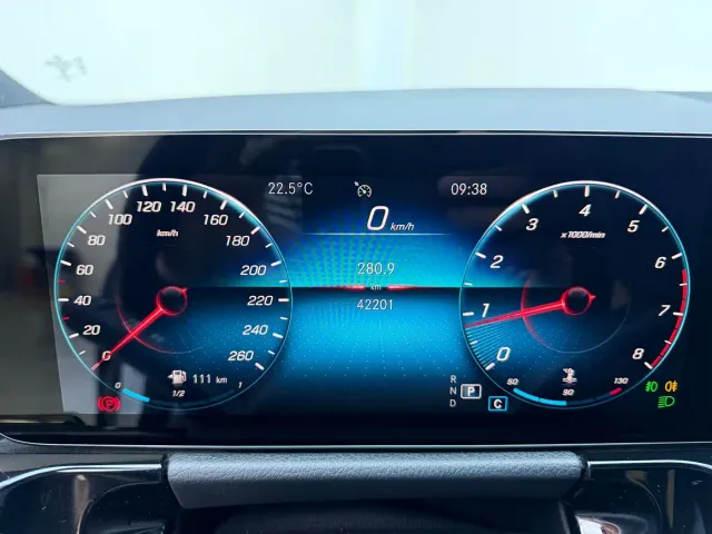 Mercedes-Benz GLA-Class — Фото автомобиля 10