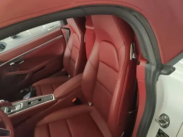 Porsche 718 — Фото автомобиля 16