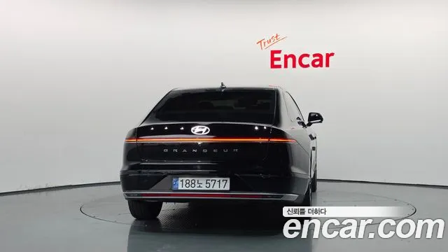 Hyundai Grandeur GN7 — Фото автомобиля 4