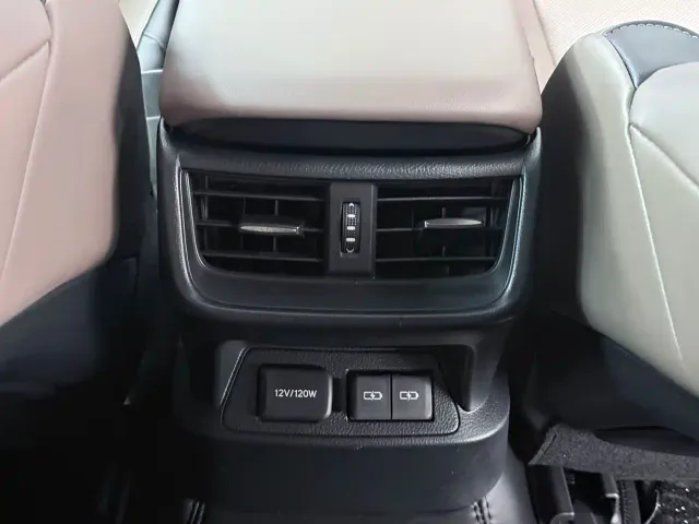 Lexus ES — Фото автомобиля 21