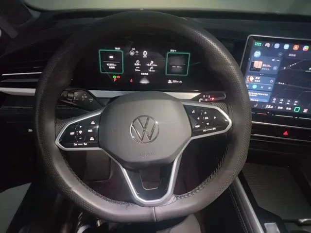 Volkswagen Passat — Фото автомобиля 10
