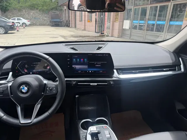 BMW X1 — Фото автомобиля 11