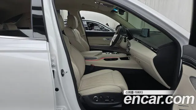 Genesis GV70 2.5T Бензин AWD — Фото автомобиля 24