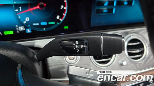 Mercedes-Benz E-Class W213 — Фото автомобиля 12