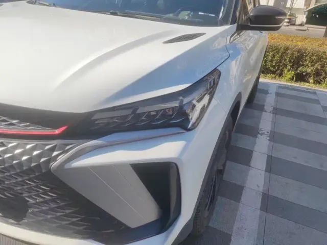 Geely Binyue — Фото автомобиля 5