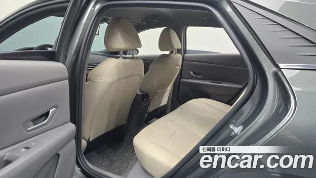 Hyundai AVANTE Avante (CN7) — Фото автомобиля 11