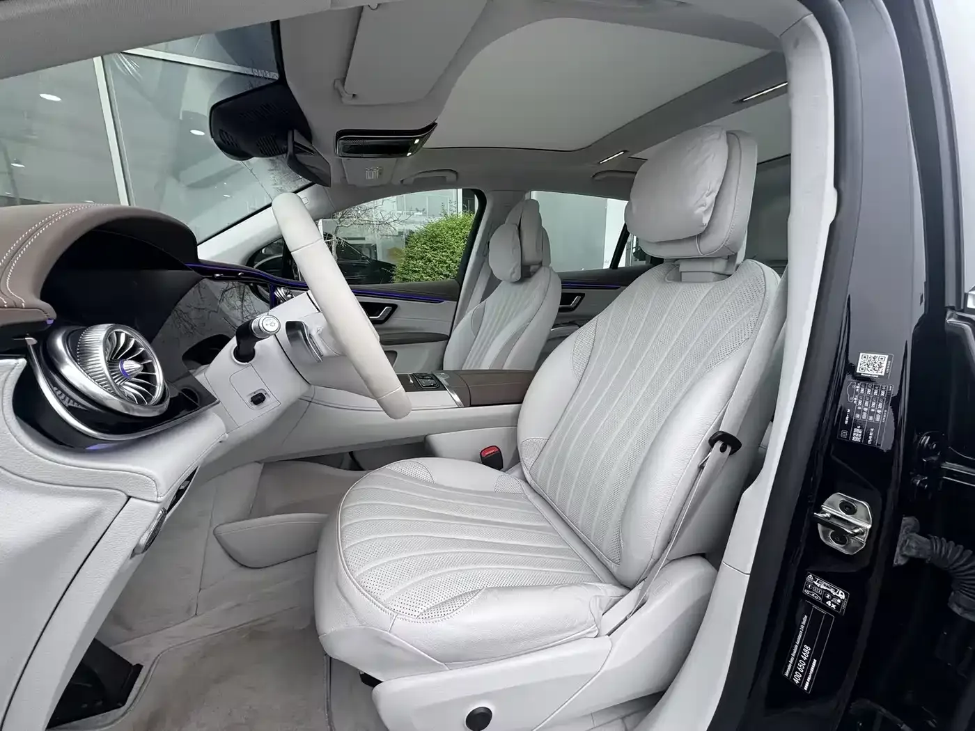 Mercedes-Benz Mercedes-Benz EQS SUV 2025 Model 500 4MATIC — Фото автомобиля 13