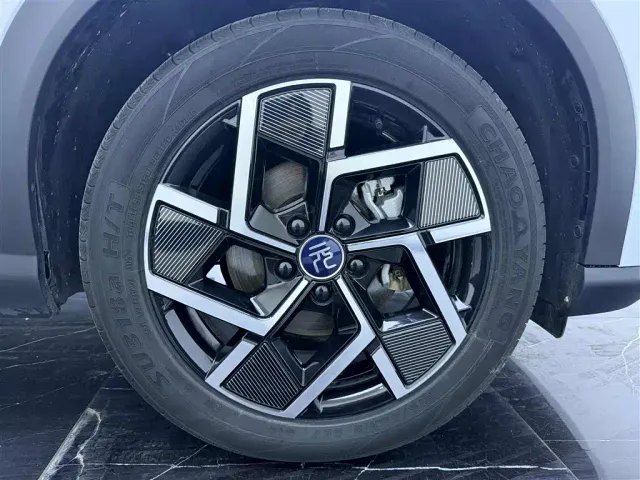 BYD Yuan PLUS — Фото автомобиля 18