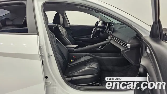 Hyundai Avante CN7 — Фото автомобиля 11
