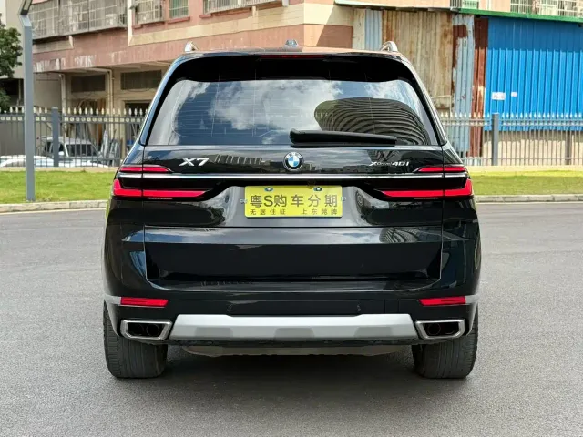 BMW X7 — Фото автомобиля 8