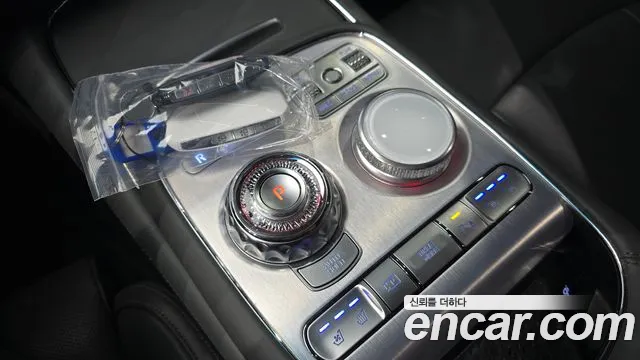 Genesis G90 Бензин 3.5 Turbo 2WD — Фото автомобиля 8