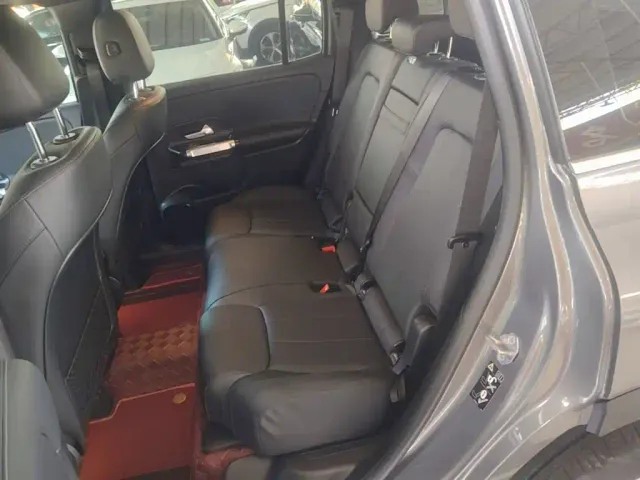 Mercedes-Benz GLB-Class — Фото автомобиля 12