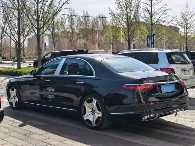 Mercedes-Benz S-Class — Фото автомобиля 5