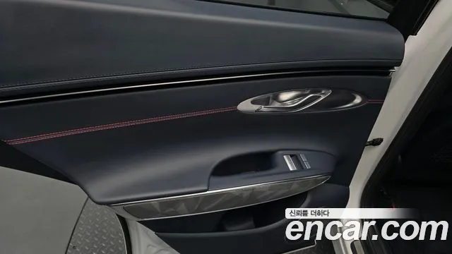 Genesis GV70 2.5T Бензин 2WD — Фото автомобиля 23
