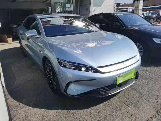 BYD Han 2023 EV Champion Edition 610KM AWD Flagship — Фото автомобиля 3