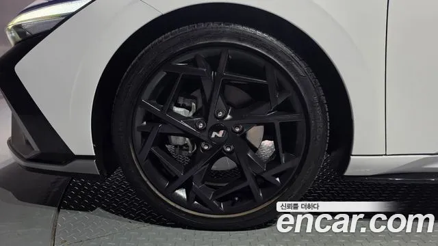 Hyundai Avante — Фото автомобиля 5