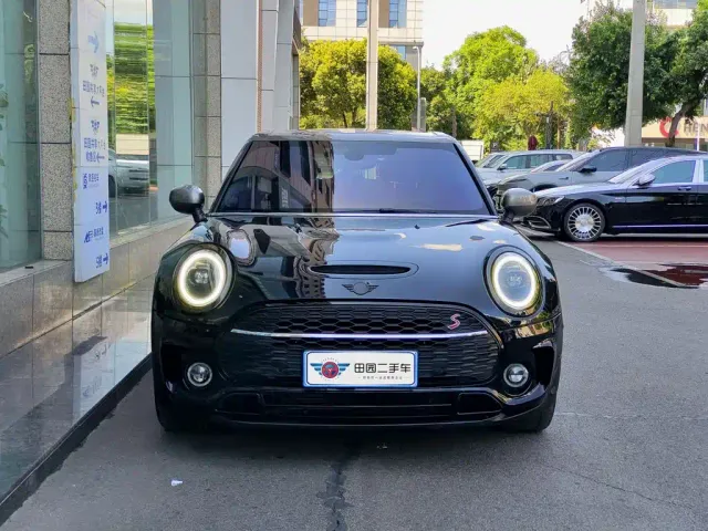 MINI Clubman — Фото автомобиля 2