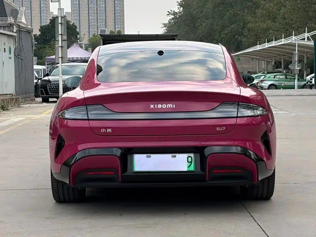 Xiaomi SU7 — Фото автомобиля 15