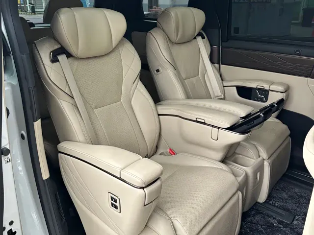 Toyota Alphard — Фото автомобиля 15