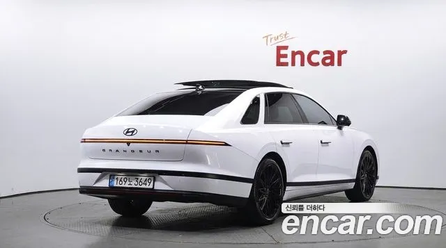 Hyundai Grandeur GN7 — Фото автомобиля 2