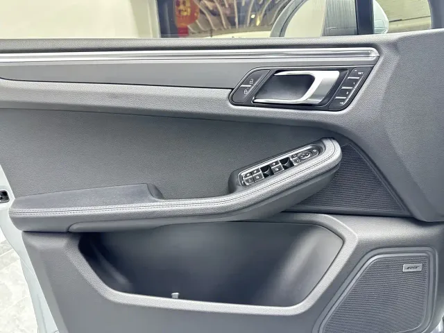 Porsche Macan — Фото автомобиля 15