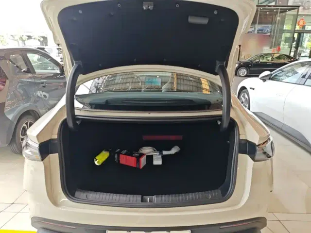 BYD Seal 06 — Фото автомобиля 18