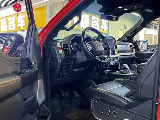 Ford F-150 Raptor — Фото автомобиля 5