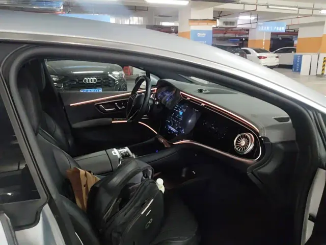 Mercedes-Benz EQS — Фото автомобиля 8