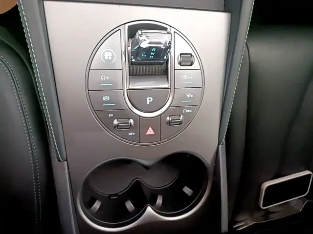 BYD Seal 06 — Фото автомобиля 13