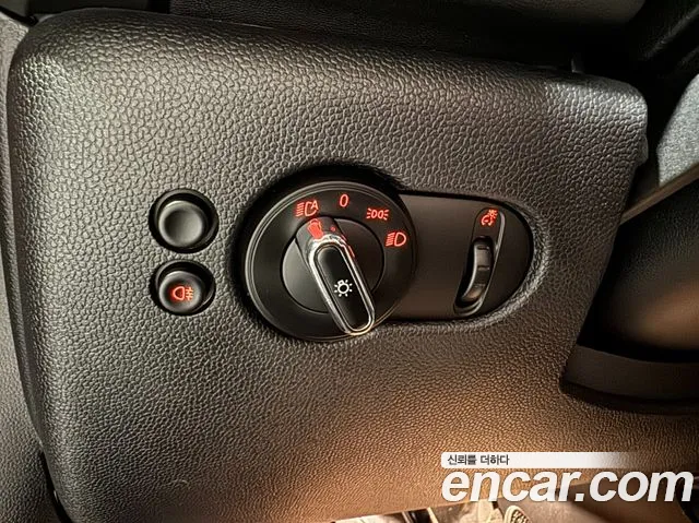 MINI Cooper — Фото автомобиля 16